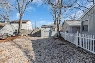 488 Mohawk Dr, Brick, NJ 08723 - Photo 3