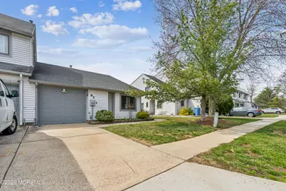 92 Lexington Circle, Matawan, NJ 07747 - Photo 7