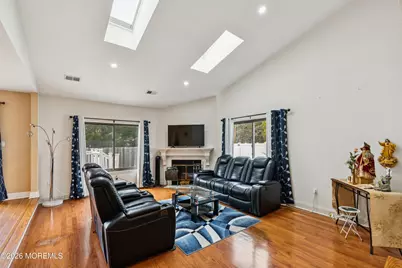 92 Lexington Circle, Matawan, NJ 07747 - Photo 11