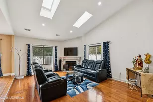 92 Lexington Cir, Matawan, NJ 07747 - Photo 11