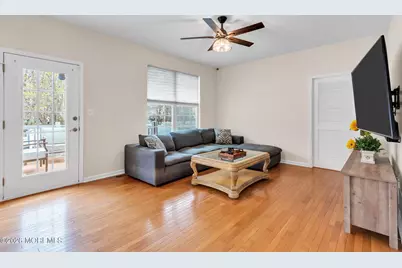 79 Orchard Street, Freehold, NJ 07728 - Photo 7