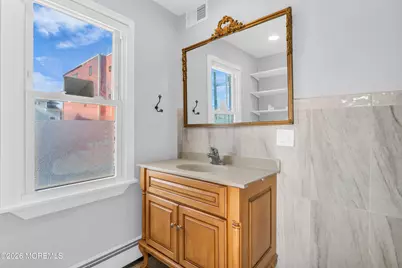 2 Bedle Place, Highlands, NJ 07732 - Photo 11