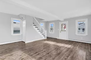 2 Bedle Pl, Highlands, NJ 07732 - Photo 5