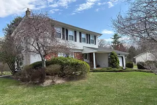 7 Melody Ct, Yardville, NJ 08620 - Photo 3