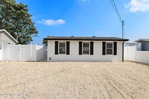 11 Charles Blvd, Beach Haven, NJ 08050 - Photo 3