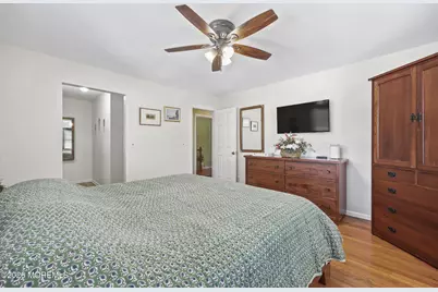 9 Traymore Road, Freehold, NJ 07728 - Photo 27