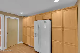 543 N Riverside Dr, Neptune Township, NJ 07753 - Photo 15