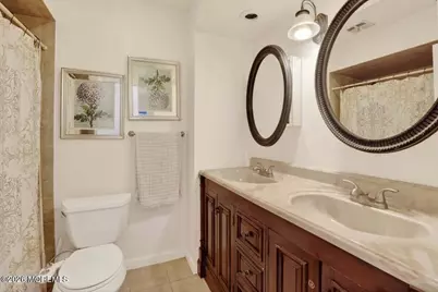10 Wayne Court, Manalapan Township, NJ 07726 - Photo 17