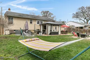 49 7th St, Belford, NJ 07718 - Photo 41