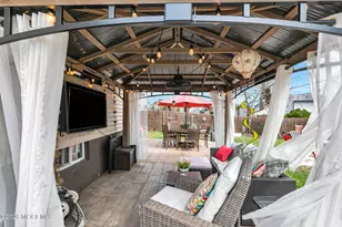 49 7th St, Belford, NJ 07718 - Photo 39