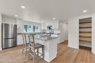 37 Swartzel Dr, Middletown, NJ 07748 - Photo 9