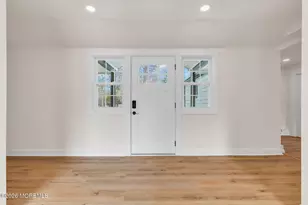 37 Swartzel Dr, Middletown, NJ 07748 - Photo 5