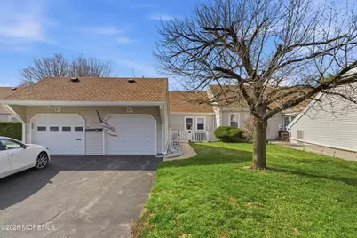 110 Henley Court #C, Freehold, NJ 07728 - Photo 5