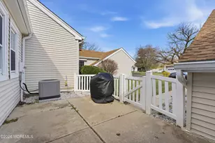 110 Henley Ct, Freehold, NJ 07728 - Photo 29