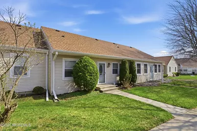 110 Henley Court #C, Freehold, NJ 07728 - Photo 5