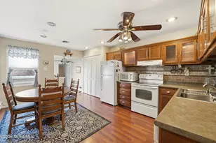 110 Henley Ct, Freehold, NJ 07728 - Photo 15