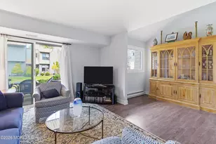 98C Berkshire Ct, Red Bank, NJ 07701 - Photo 3