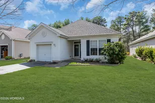 8 April Springs Ct, Lakewood, NJ 08701 - Photo 3