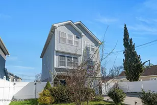 133 7th St, Hazlet Township, NJ 07734 - Photo 3