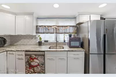 710 Cambridge Avenue, Union Beach, NJ 07735 - Photo 7