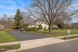 400 Randolph Rd, Freehold, NJ 07728 - Photo 15