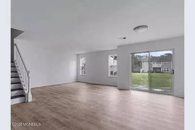 34 S Pointe Circle, Tinton Falls, NJ 07753 - Photo 5