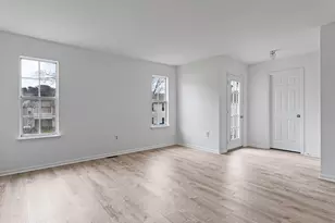 34 S Pointe Cir, Tinton Falls, NJ 07753 - Photo 7