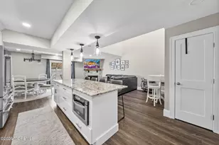 19 Rambling Meadow Ct, Eatontown, NJ 07724 - Photo 7