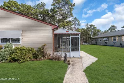 30 Easton Drive #B, Whiting, NJ 08759 - Photo 5