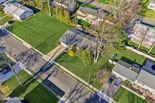 1803 Holbrook St, Oakhurst, NJ 07755 - Photo 35