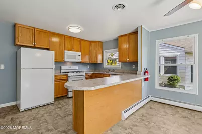 13 Barbados Drive S, Toms River Township, NJ 08757 - Photo 11