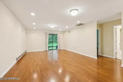 70 Overlook Way #E, Manalapan Township, NJ 07726 - Photo 9