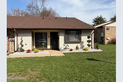 70 Overlook Way #E, Manalapan Township, NJ 07726 - Photo 1