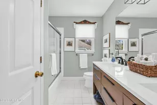 5 Candeub Ct, Manalapan Township, NJ 07726 - Photo 47