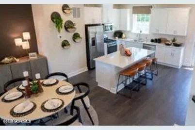 40 Primrose Court, Manalapan Township, NJ 07726 - Photo 3