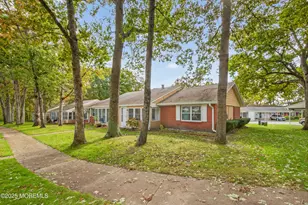 72F Dorchester Dr, Lakewood, NJ 08701 - Photo 3