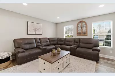 18 Carrie Drive, Howell Township, NJ 07731 - Photo 5