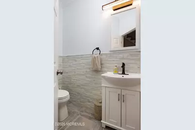 9 Chatsworth Road, Manalapan Township, NJ 07726 - Photo 13