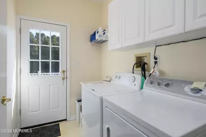 51 Outlook Lane, Freehold, NJ 07728 - Photo 27