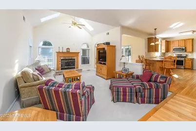 51 Outlook Lane, Freehold, NJ 07728 - Photo 17