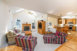 51 Outlook Ln, Freehold, NJ 07728 - Photo 17