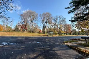 93 Arrowood Rd, Manalapan Township, NJ 07726 - Photo 5