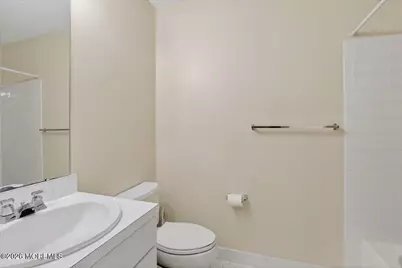28 Golden Willows Avenue #1000, Lakewood, NJ 08701 - Photo 21