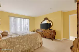 28 Golden Willows Ave, Lakewood, NJ 08701 - Photo 15