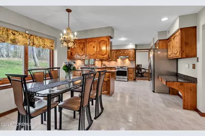 44 Bunker Hill Drive, Middletown, NJ 07748 - Photo 23