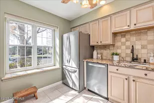 266 Gloucester Ct, Aberdeen Township, NJ 07747 - Photo 7