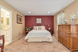 266 Gloucester Ct, Aberdeen Township, NJ 07747 - Photo 21