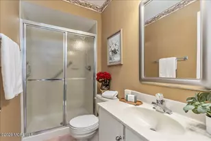 266 Gloucester Ct, Aberdeen Township, NJ 07747 - Photo 29