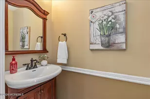 266 Gloucester Ct, Aberdeen Township, NJ 07747 - Photo 9