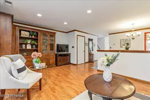 266 Gloucester Ct, Aberdeen Township, NJ 07747 - Photo 17